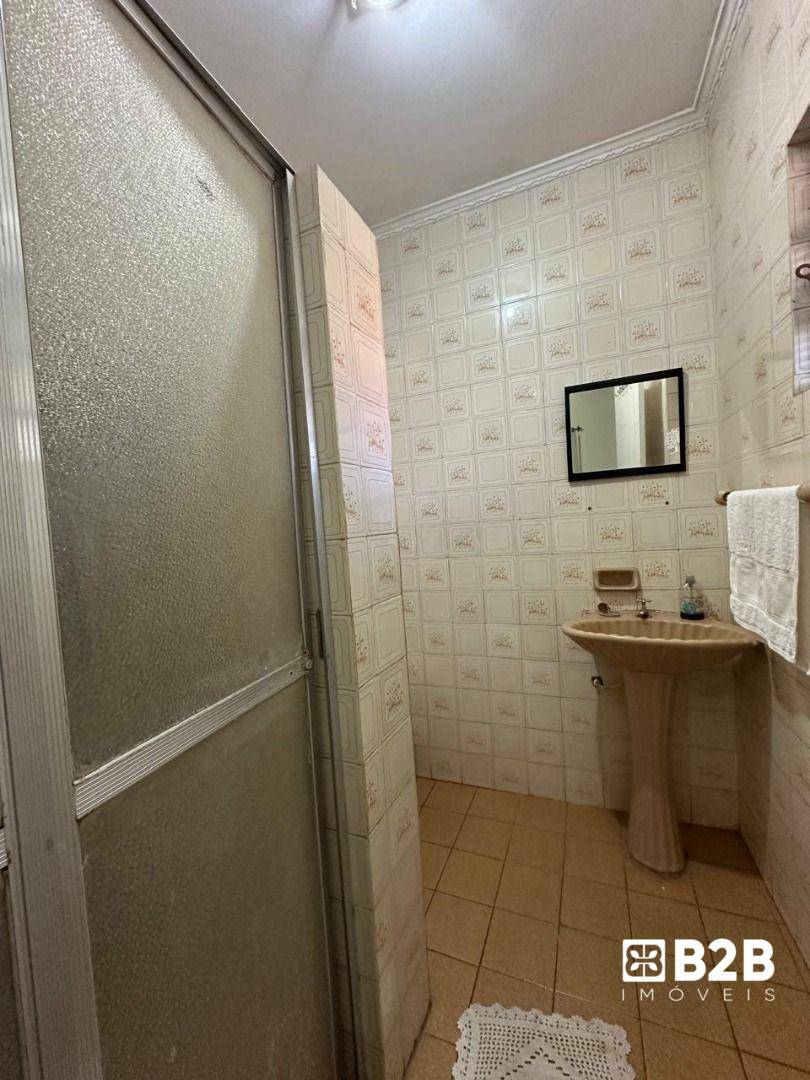 Casa à venda com 4 quartos, 260m² - Foto 16