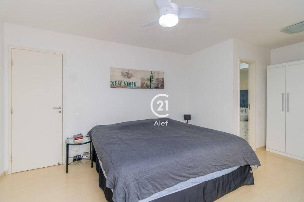 Apartamento à venda com 3 quartos, 107m² - Foto 11