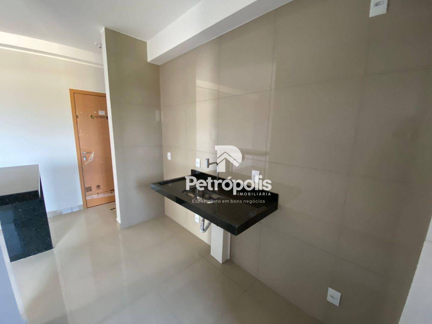 Apartamento à venda com 2 quartos, 61m² - Foto 5