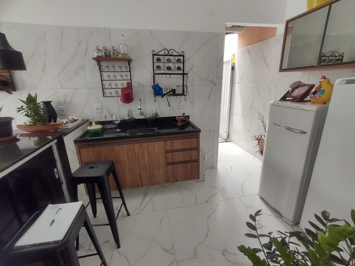 Casa à venda com 3 quartos, 250m² - Foto 10