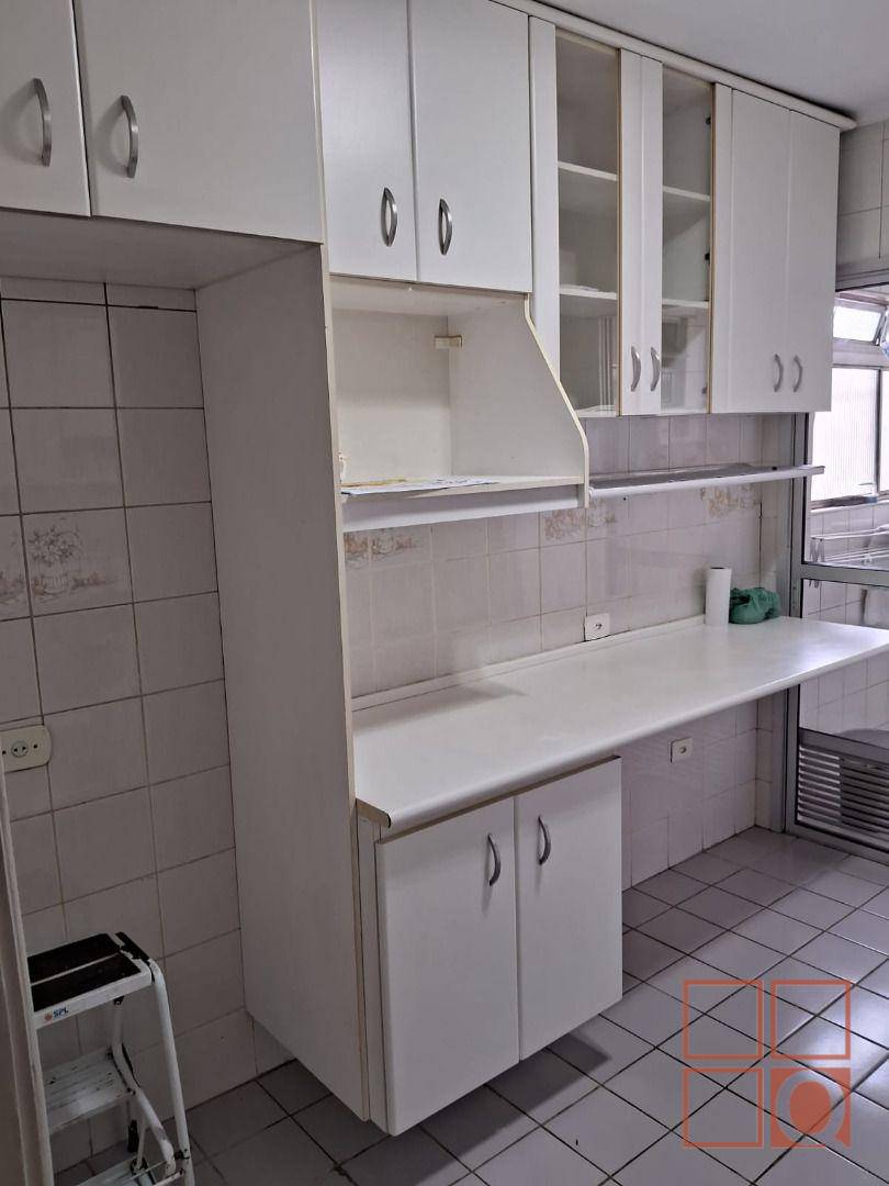 Apartamento à venda com 3 quartos, 74m² - Foto 13