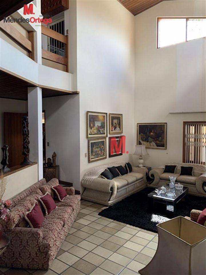 Casa à venda com 4 quartos, 359m² - Foto 5