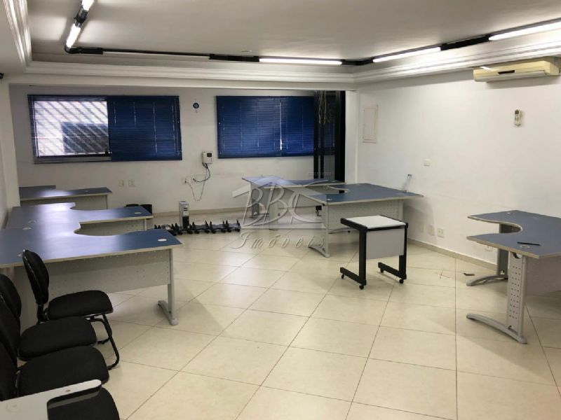 Sobrado para alugar com 4 quartos, 247m² - Foto 4