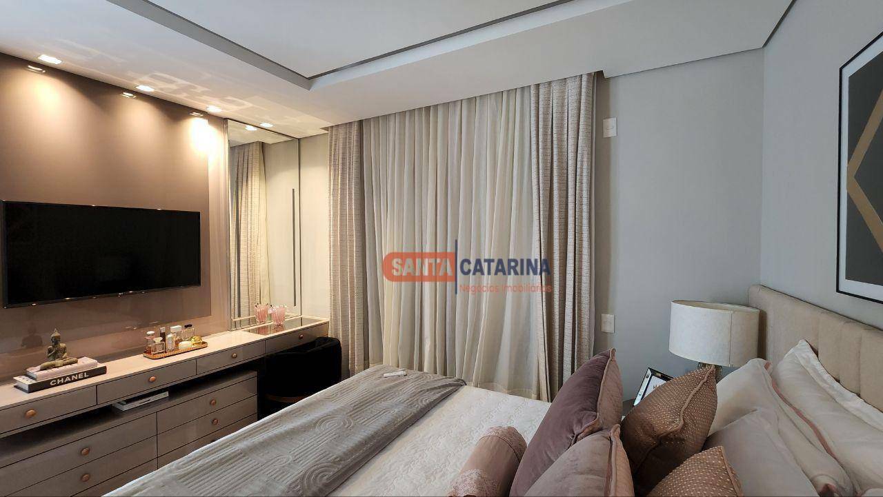 Apartamento à venda com 3 quartos, 143m² - Foto 18