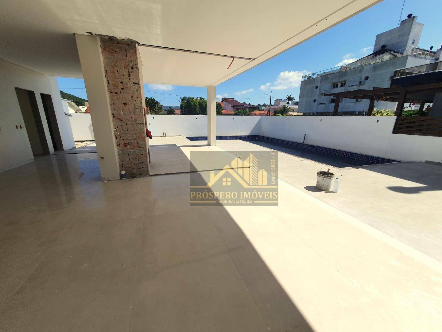 Casa à venda com 4 quartos, 310m² - Foto 9