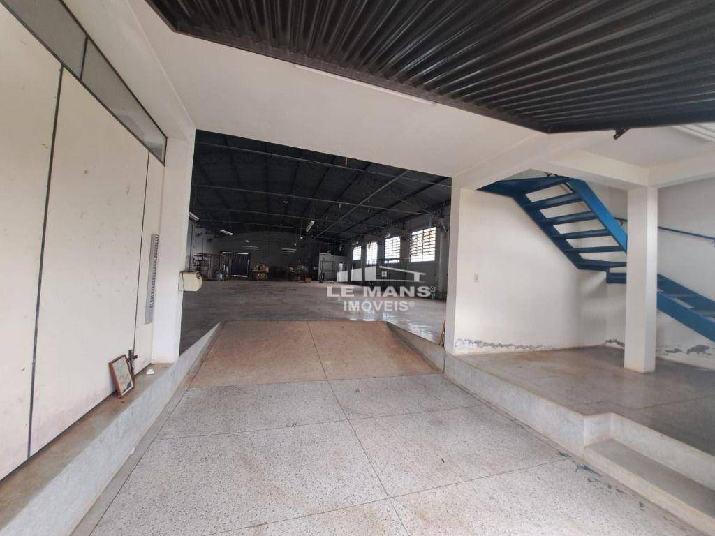 Depósito-Galpão, 756 m² - Foto 1