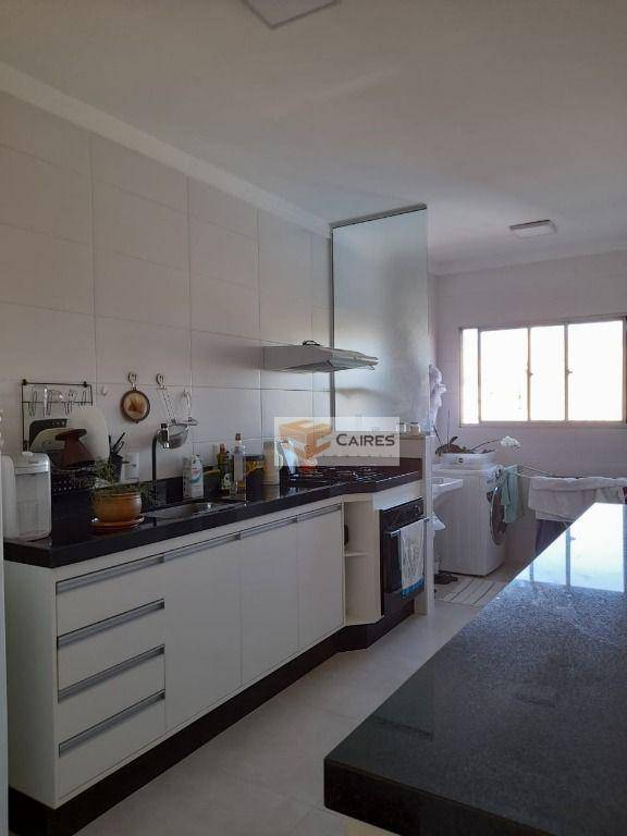 Apartamento à venda com 2 quartos, 75m² - Foto 11