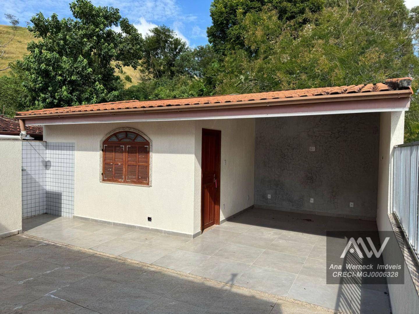 Casa à venda com 4 quartos, 330m² - Foto 18