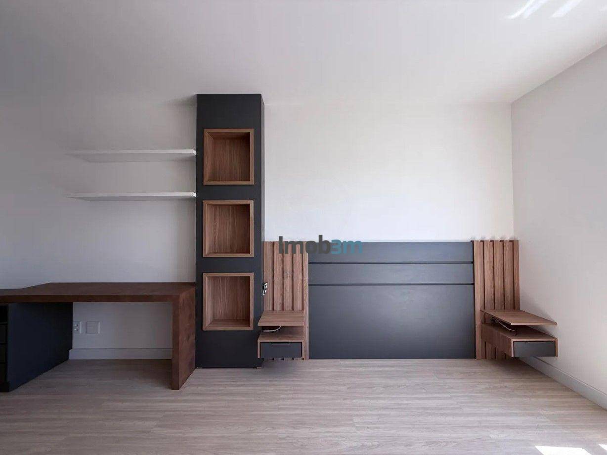 Apartamento para alugar com 3 quartos, 137m² - Foto 11