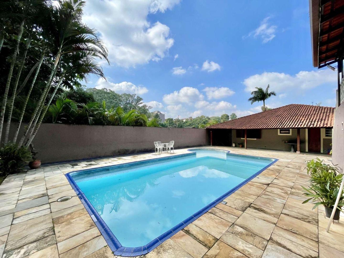 Casa para alugar com 3 quartos, 321m² - Foto 23