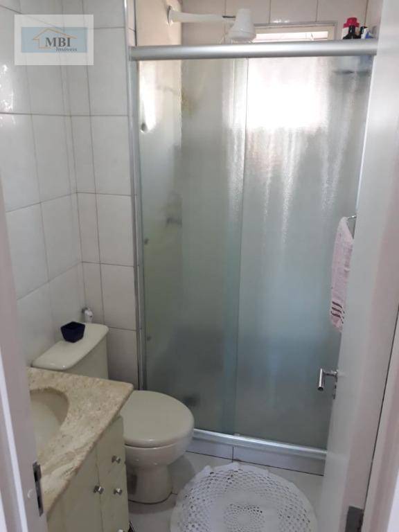 Apartamento à venda com 3 quartos, 65m² - Foto 2