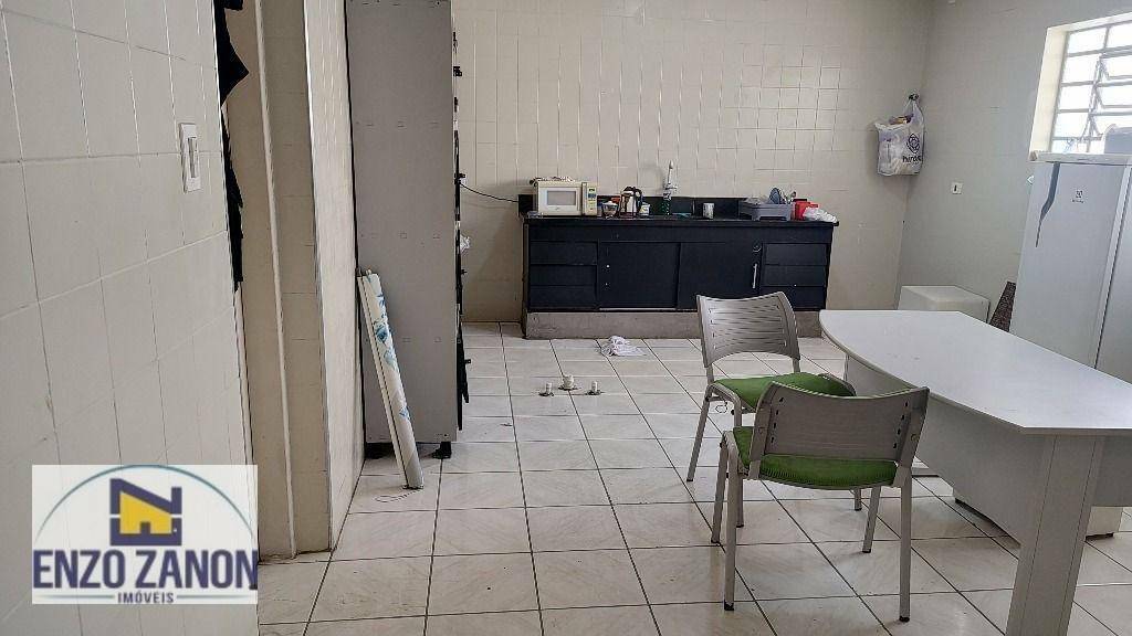 Casa à venda e aluguel com 3 quartos, 258m² - Foto 26