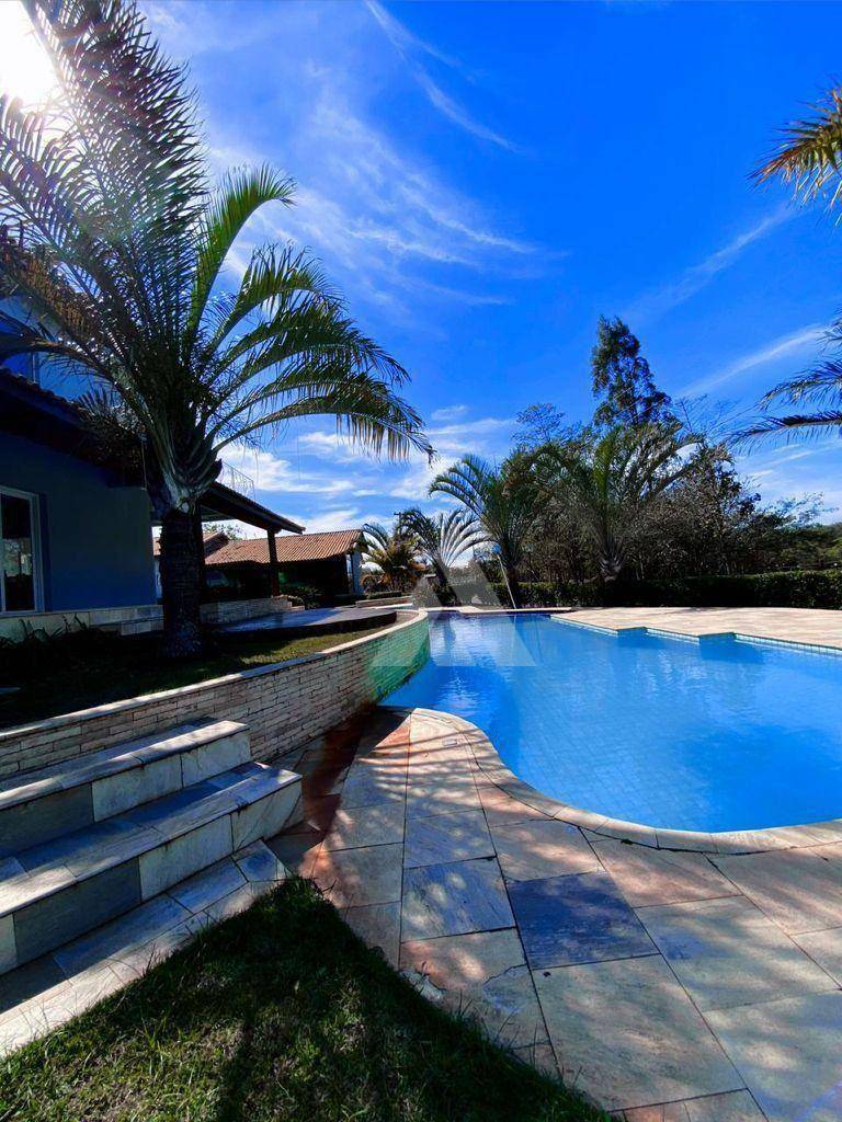 Casa à venda com 5 quartos, 417m² - Foto 1