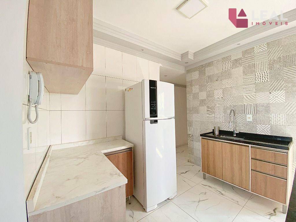 Apartamento para alugar com 2 quartos, 74m² - Foto 9