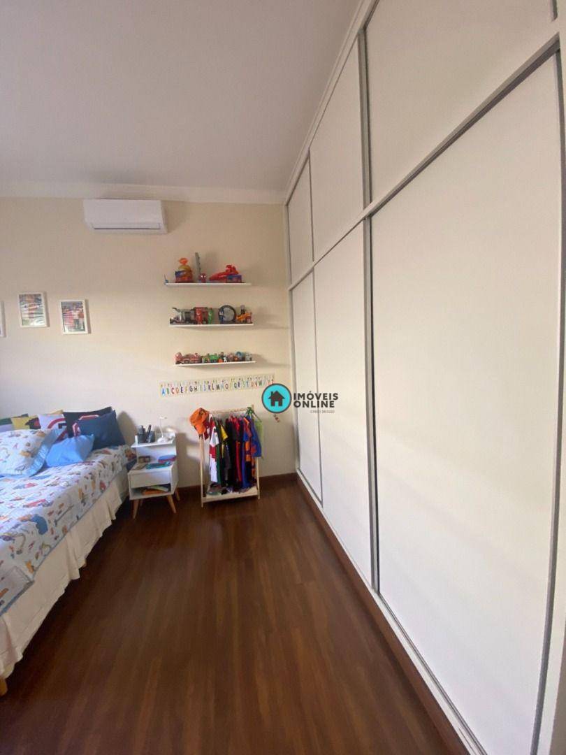 Casa à venda com 3 quartos, 213m² - Foto 12