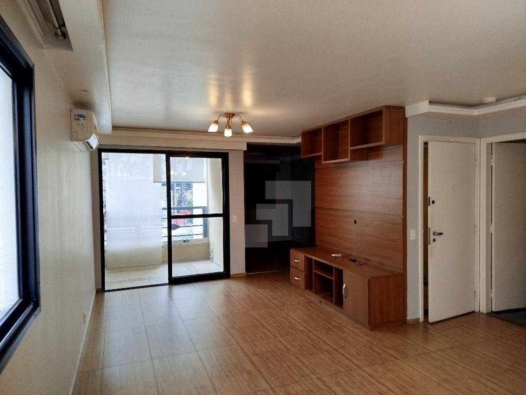 Apartamento para alugar com 4 quartos, 118m² - Foto 1