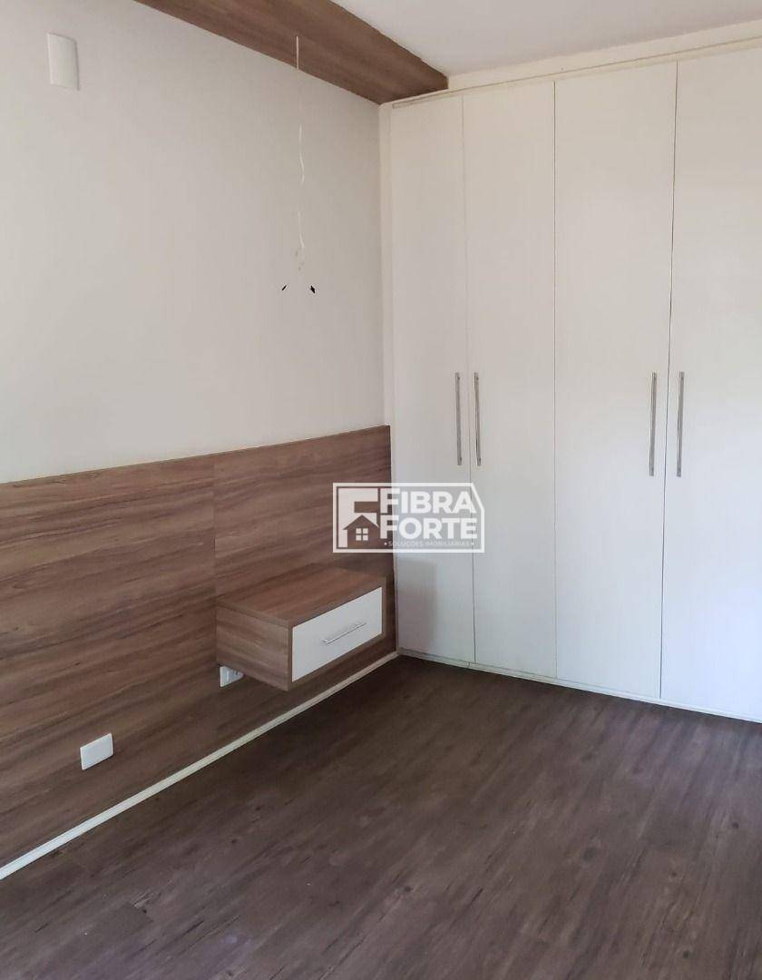 Apartamento à venda com 3 quartos, 77m² - Foto 19