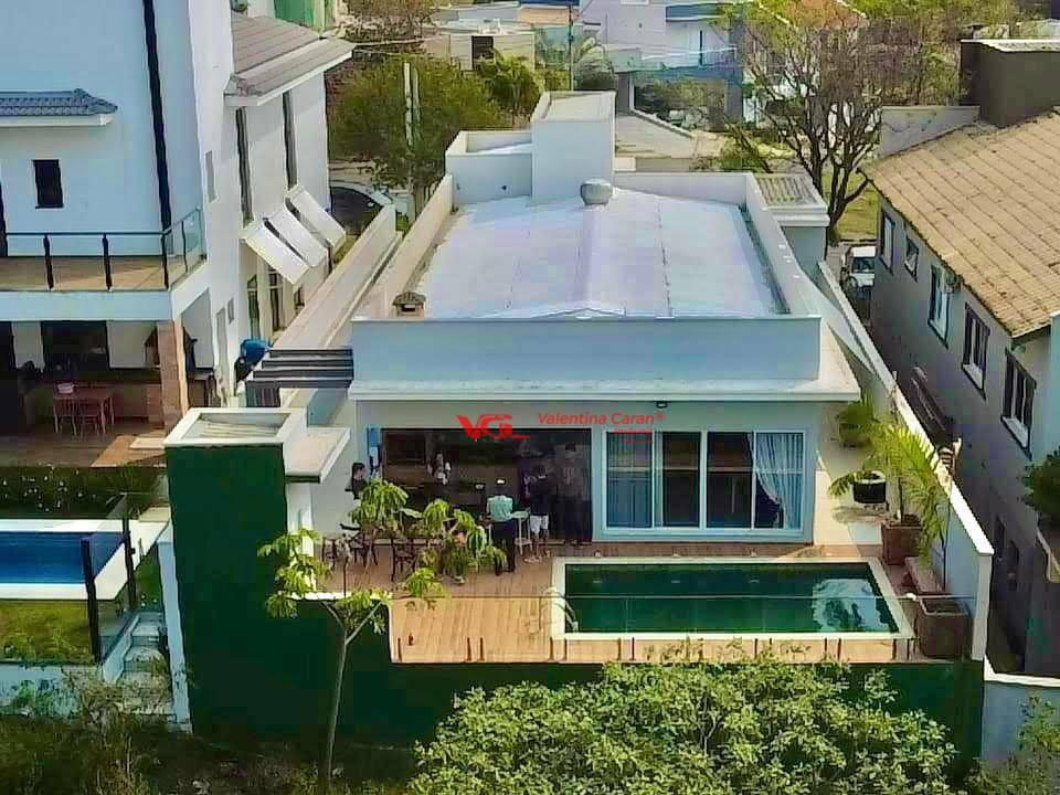 Casa de Condomínio à venda com 3 quartos, 188m² - Foto 1