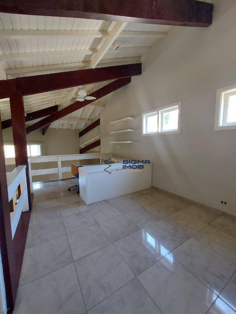 Casa para alugar com 4 quartos, 600m² - Foto 79