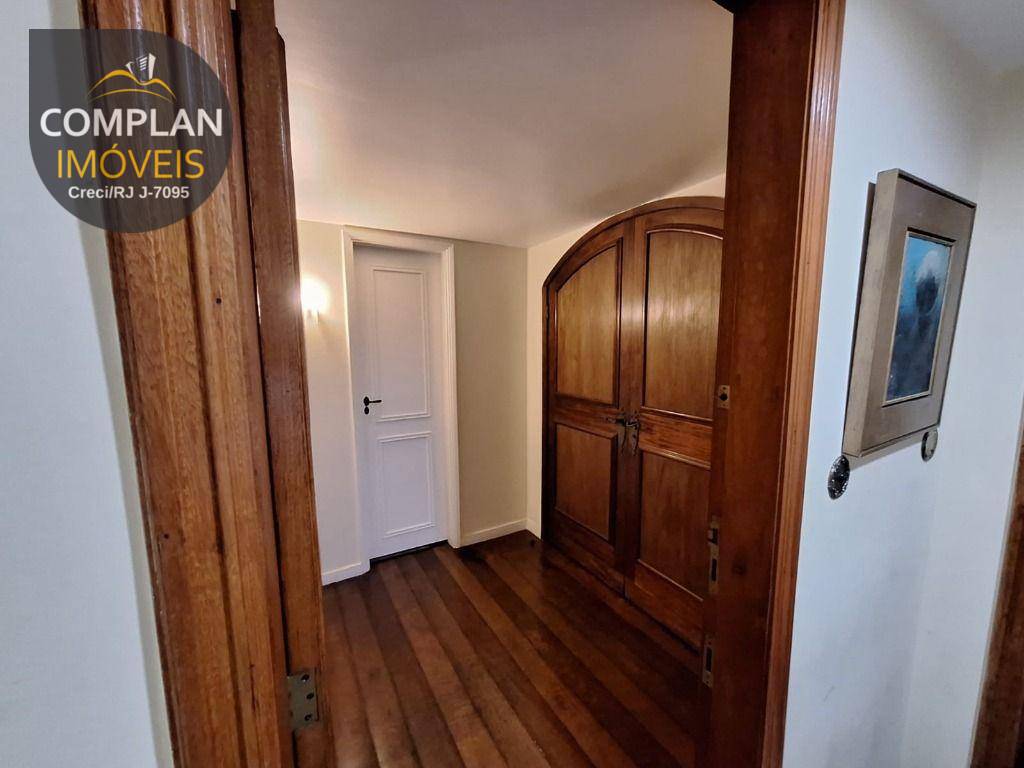 Apartamento à venda com 2 quartos, 150m² - Foto 7