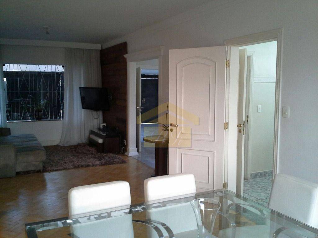 Sobrado à venda com 3 quartos, 140m² - Foto 1