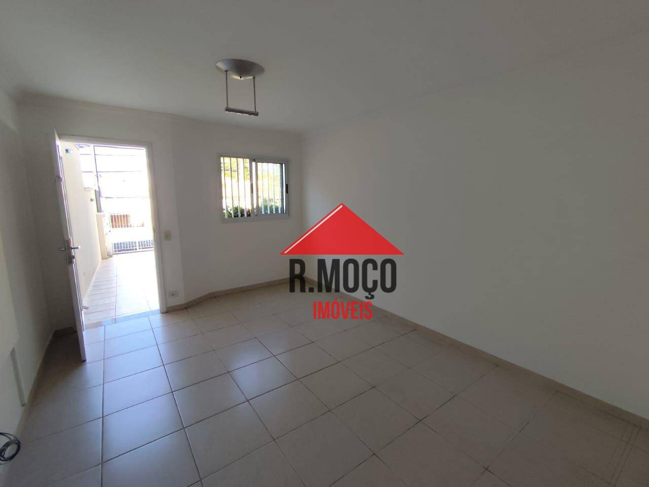 Sobrado à venda com 3 quartos, 101m² - Foto 4