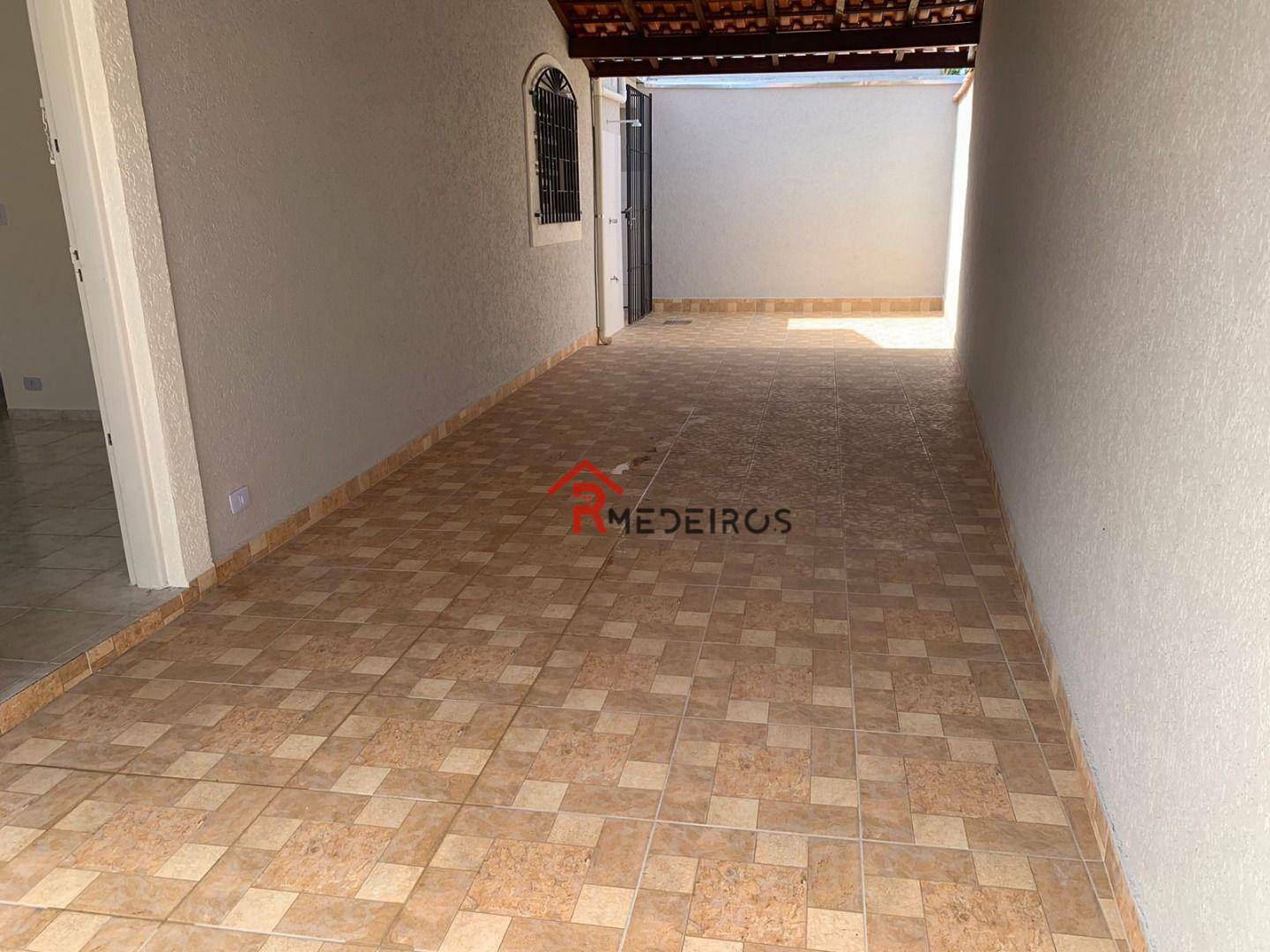 Casa à venda com 2 quartos, 68m² - Foto 4