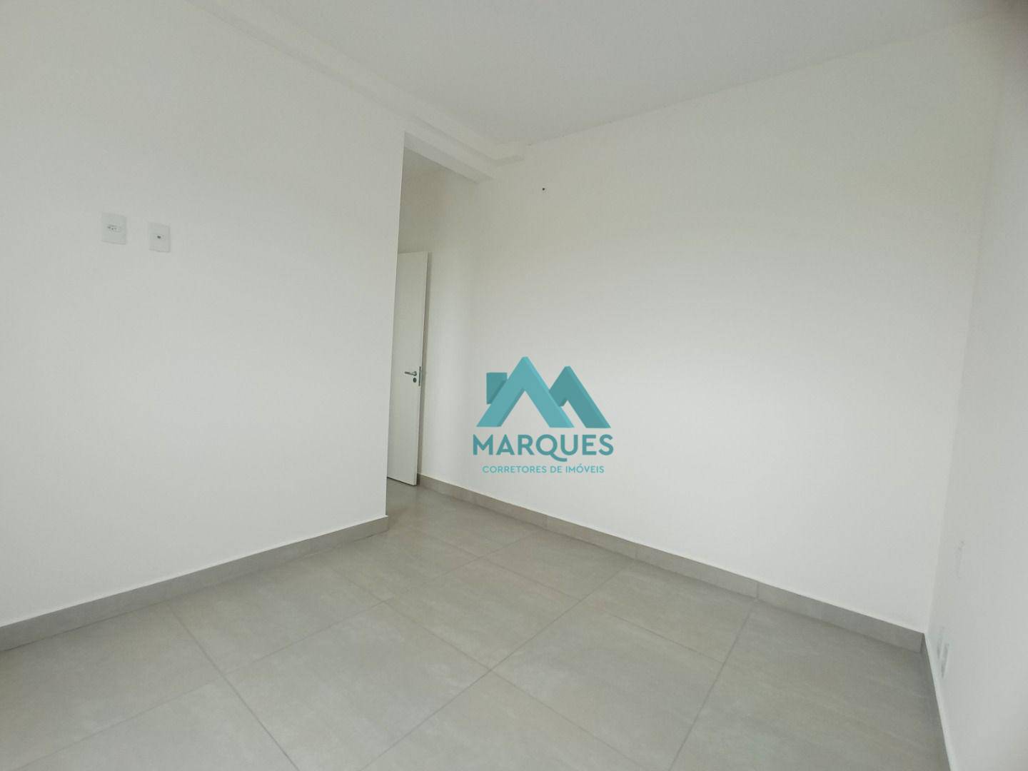 Apartamento à venda com 2 quartos, 66m² - Foto 21