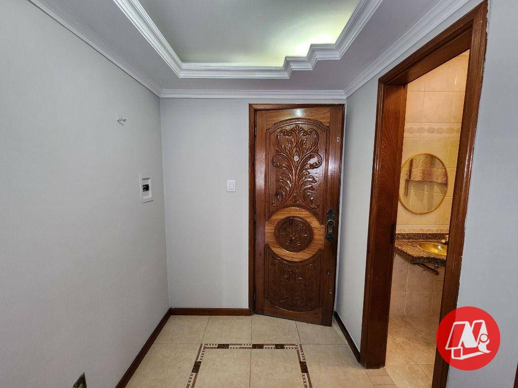 Apartamento para alugar com 2 quartos, 115m² - Foto 3