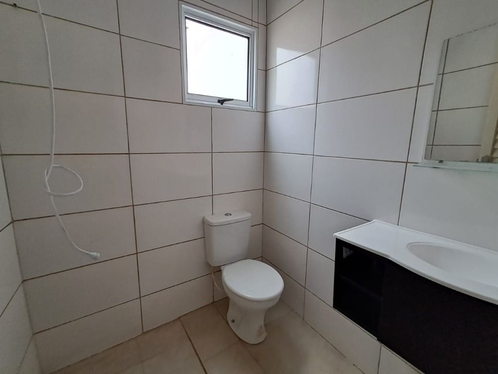 Casa para alugar com 2 quartos, 70m² - Foto 5