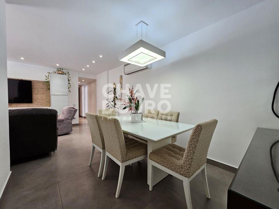 Apartamento à venda com 4 quartos, 150m² - Foto 2
