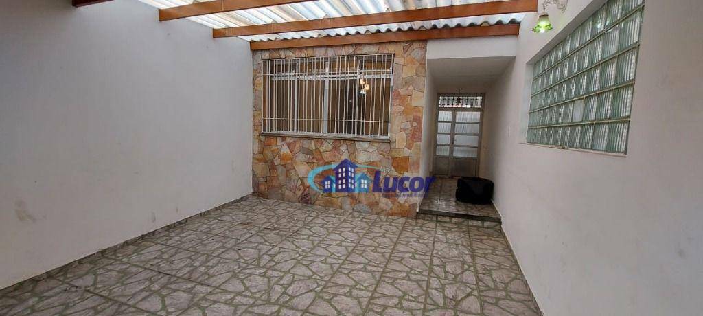 Sobrado à venda com 2 quartos, 160m² - Foto 2