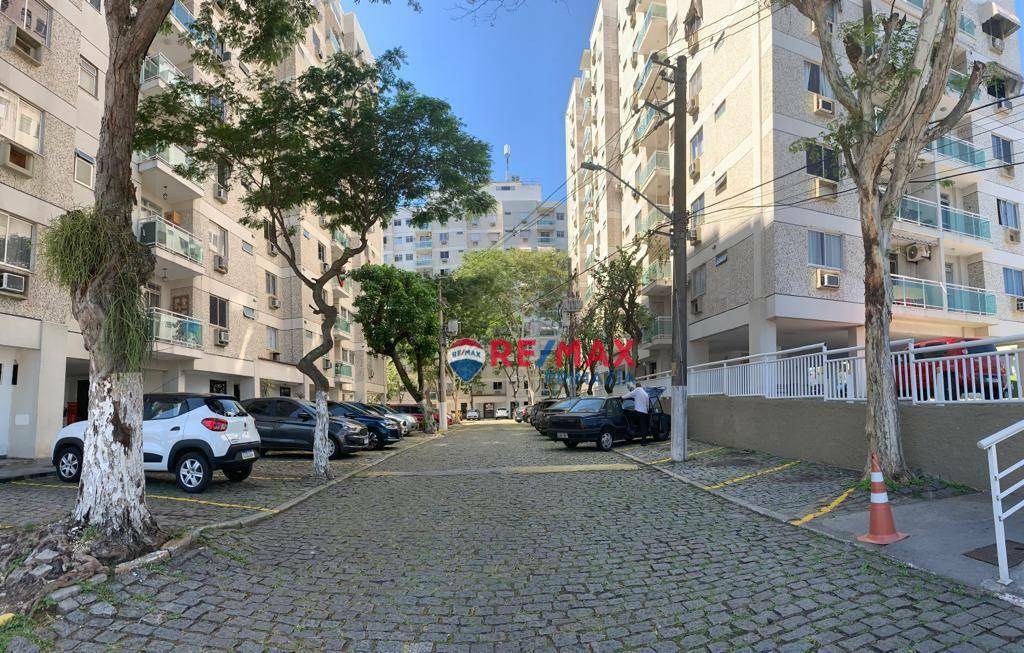 Apartamento à venda com 2 quartos, 56m² - Foto 27