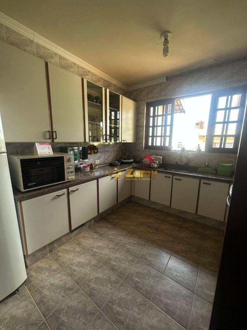 Casa à venda com 3 quartos, 250m² - Foto 26