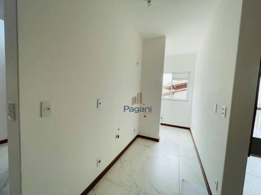 Apartamento para alugar com 2 quartos, 50m² - Foto 4