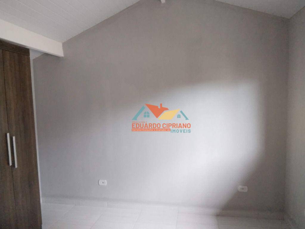 Casa à venda e aluguel com 1 quarto, 61m² - Foto 11