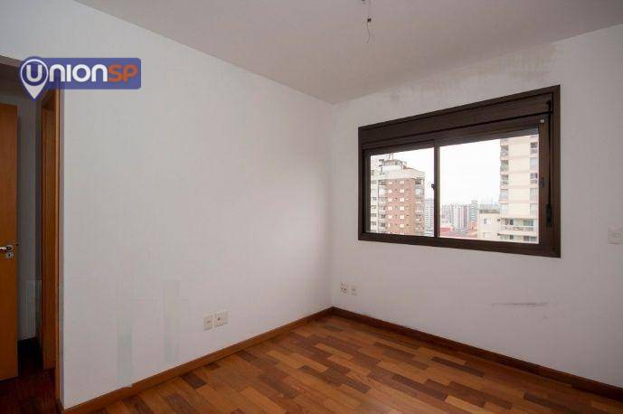 Apartamento à venda com 4 quartos, 208m² - Foto 11