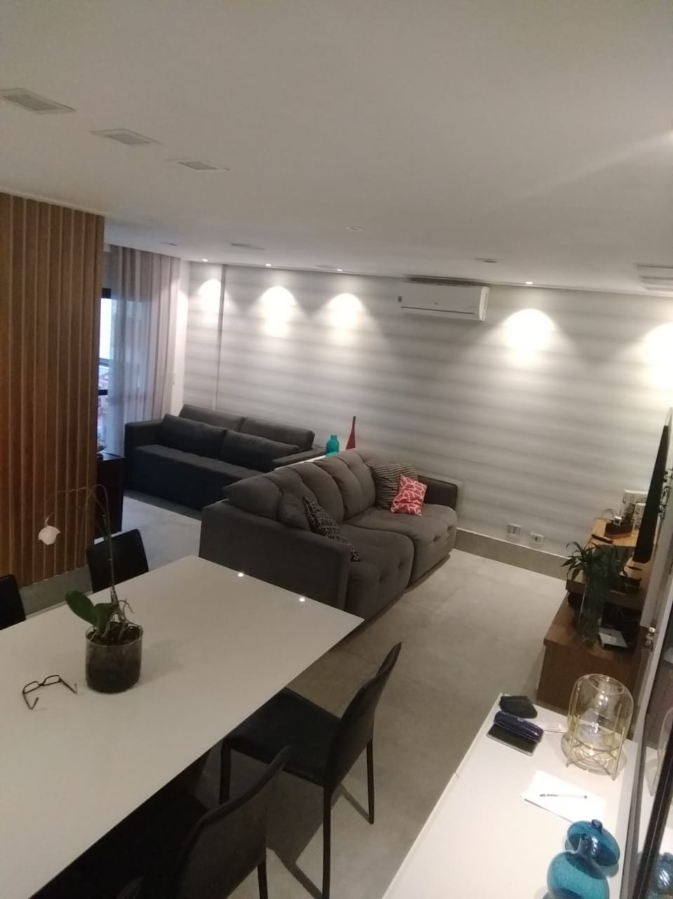 Apartamento à venda com 3 quartos, 100m² - Foto 2