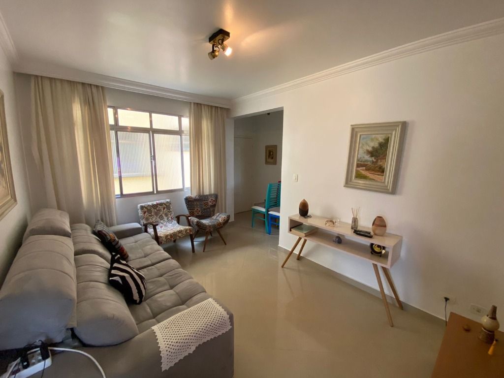 Apartamento à venda com 2 quartos, 70m² - Foto 2