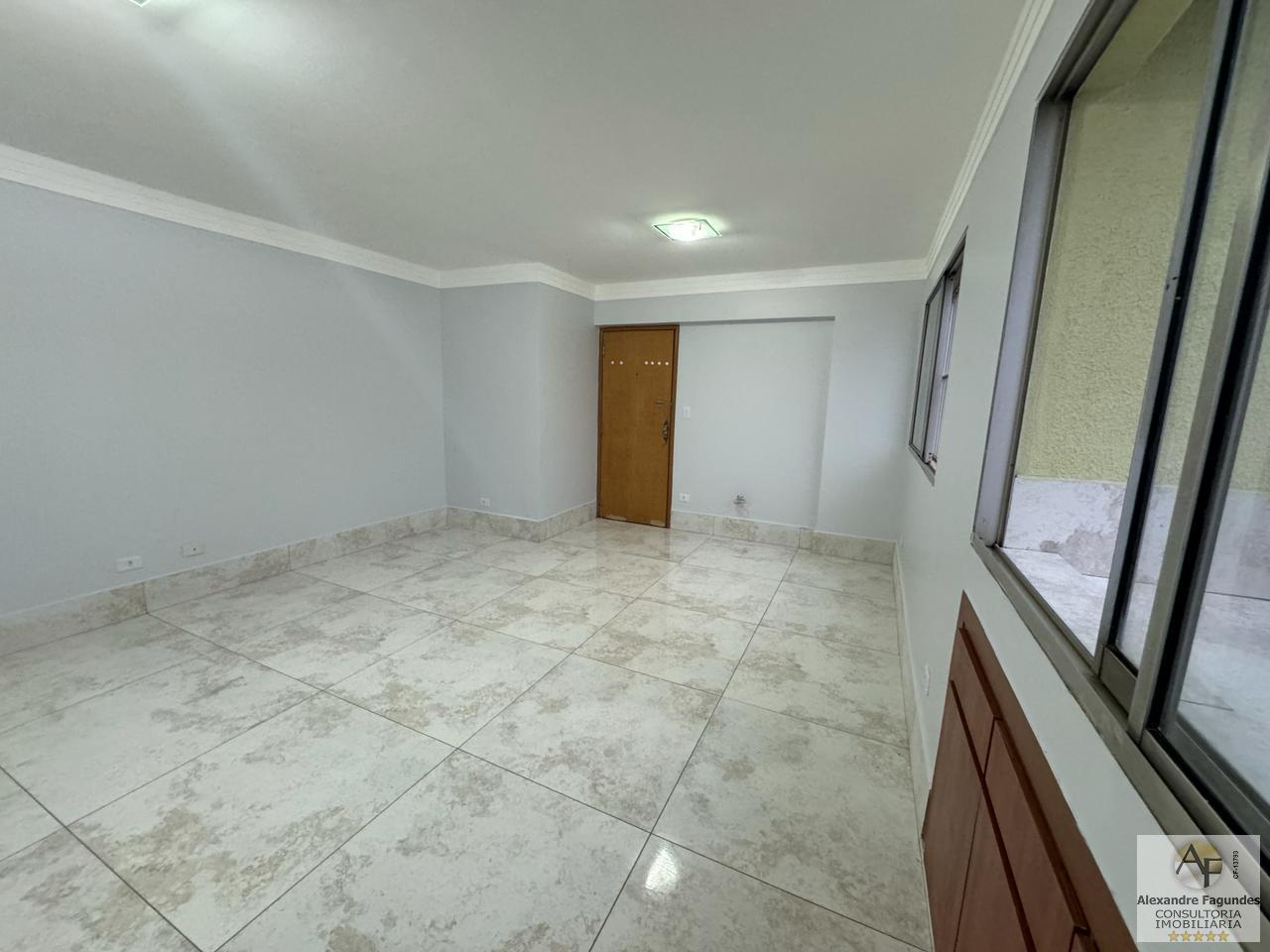 Apartamento à venda com 3 quartos, 94m² - Foto 9