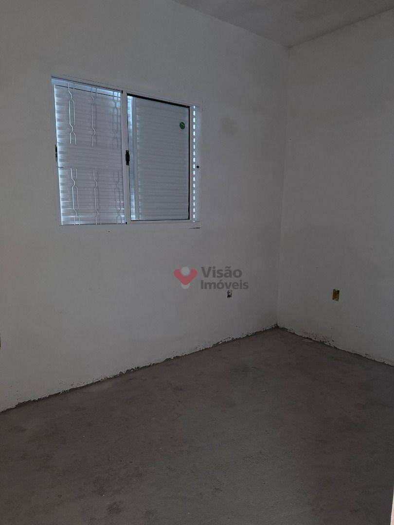 Casa à venda com 2 quartos, 56m² - Foto 8