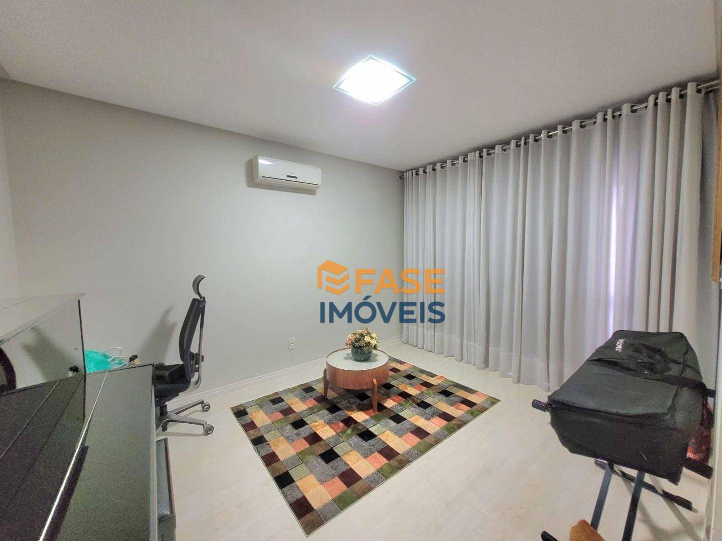 Apartamento à venda com 4 quartos, 157m² - Foto 33