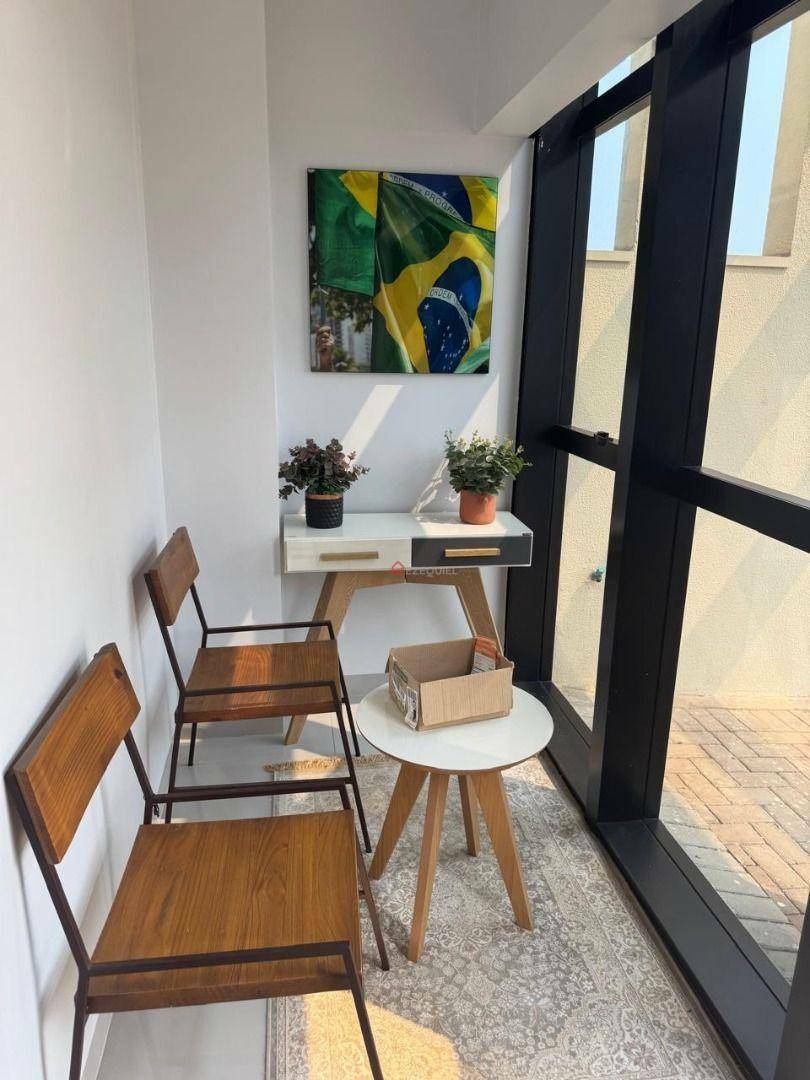 Apartamento à venda e aluguel com 2 quartos, 72m² - Foto 3