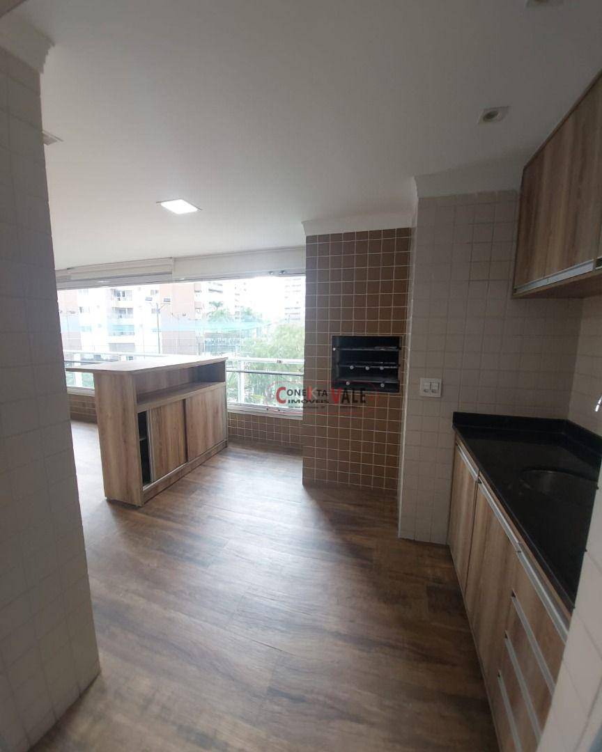 Apartamento para alugar com 4 quartos, 182m² - Foto 5