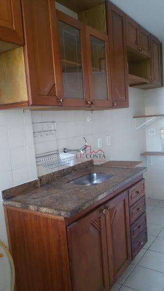 Apartamento à venda com 2 quartos, 65m² - Foto 24