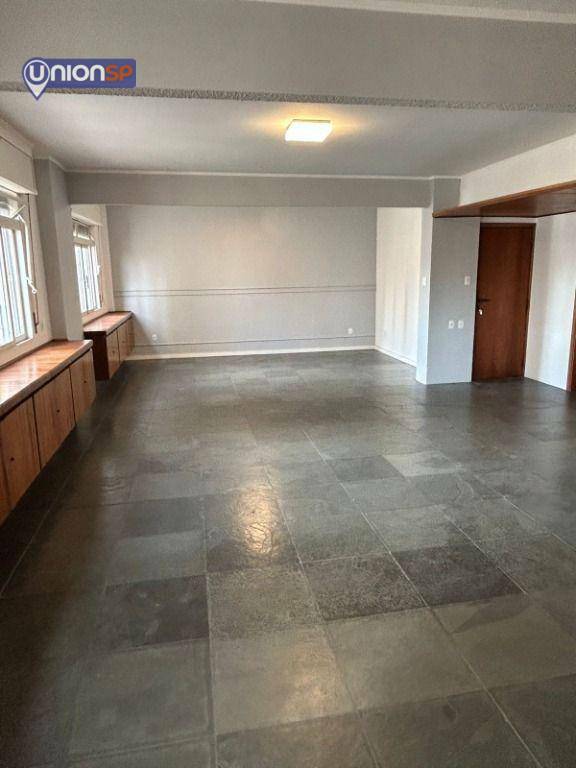 Apartamento à venda com 3 quartos, 162m² - Foto 3