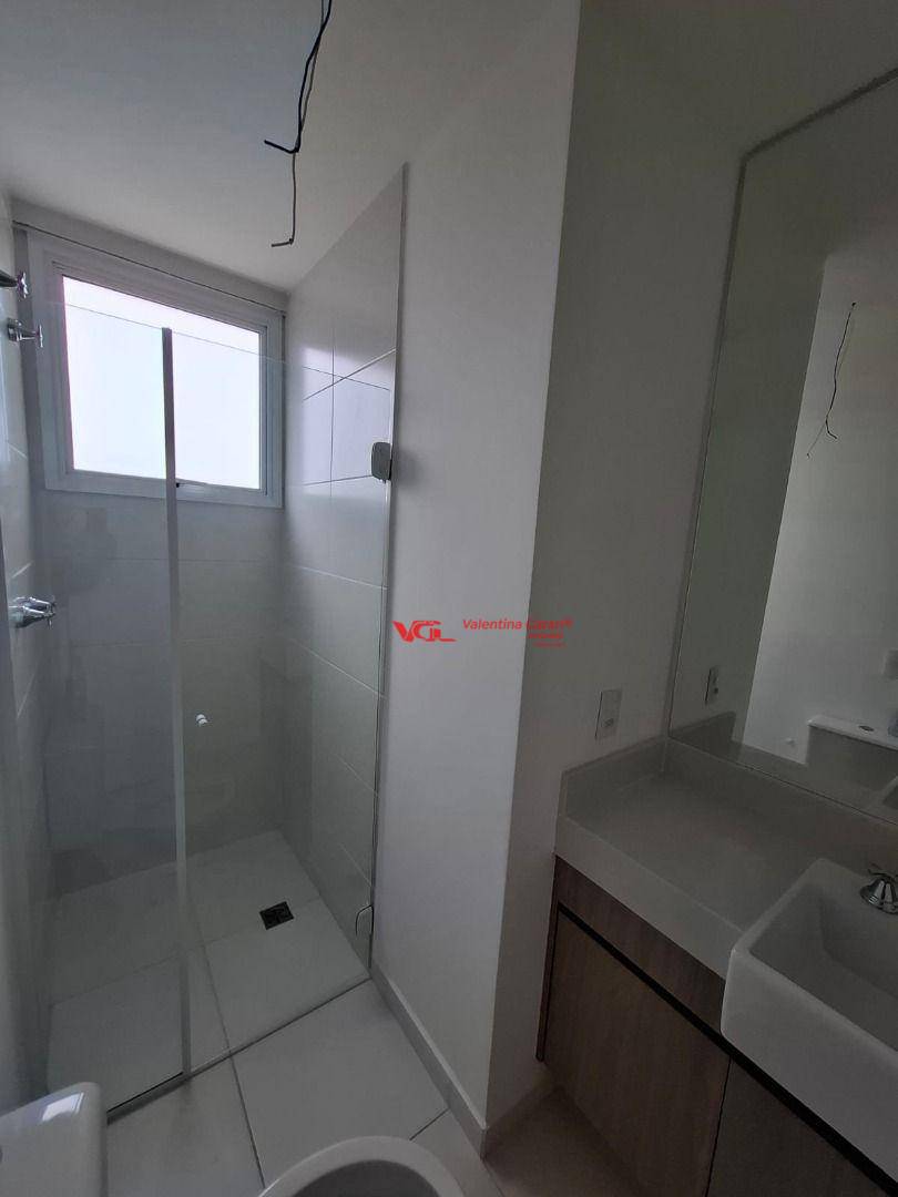 Apartamento para alugar com 2 quartos, 82m² - Foto 11