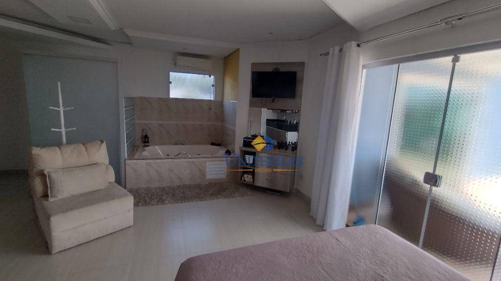 Sobrado à venda com 5 quartos, 300m² - Foto 19