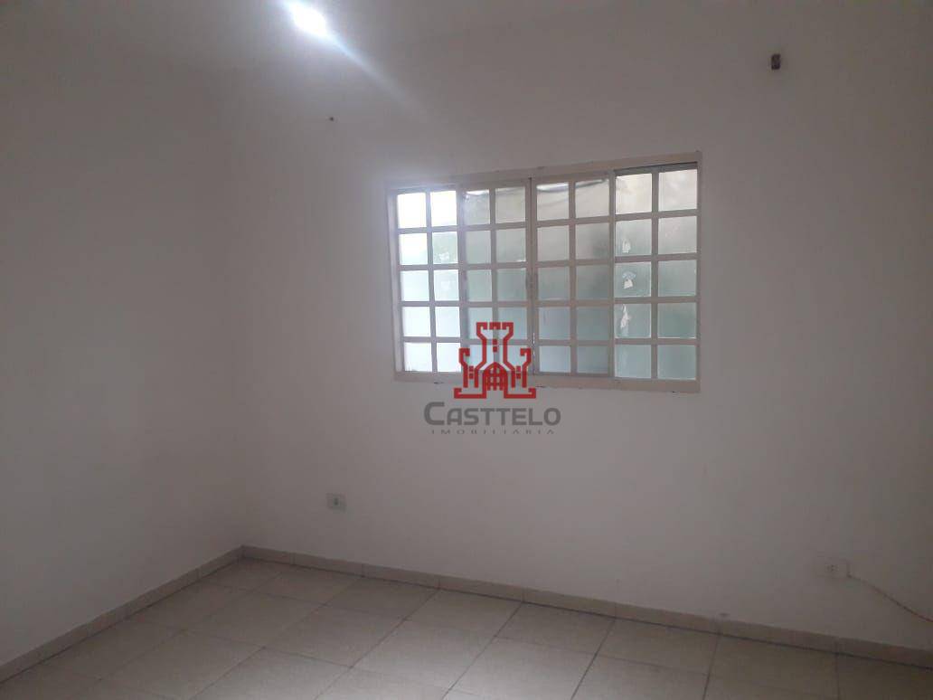 Casa à venda com 2 quartos, 67m² - Foto 10