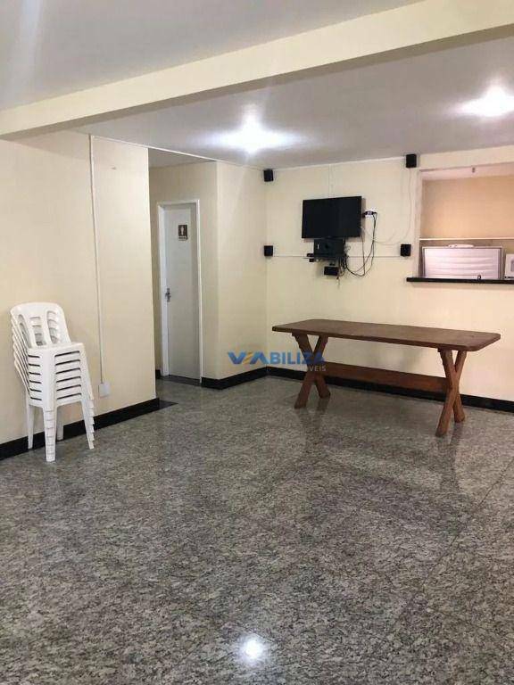 Apartamento à venda com 3 quartos, 76m² - Foto 12